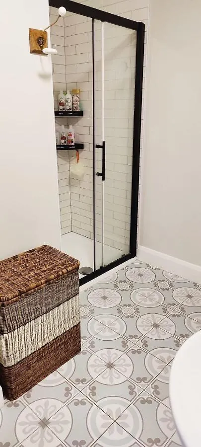 Apartamento Butterfly Guesthouse - Entire Home Within 5Km Of Galway City